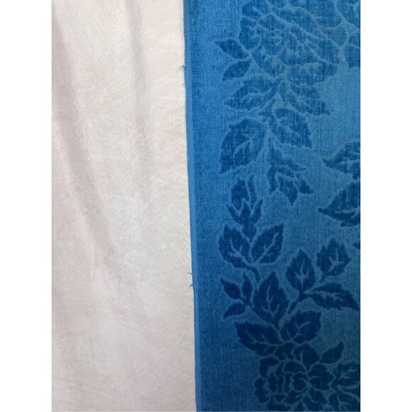 Vintage Bath Towel - Picture 2 of 7